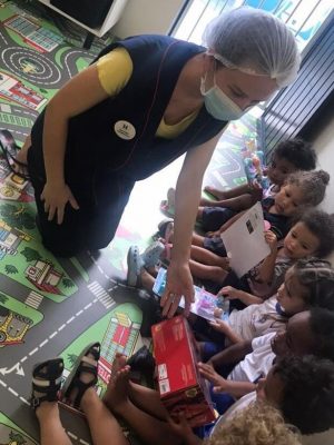 Dia das Crianças 2022: distribuição de brinquedos e contratação de atrações.